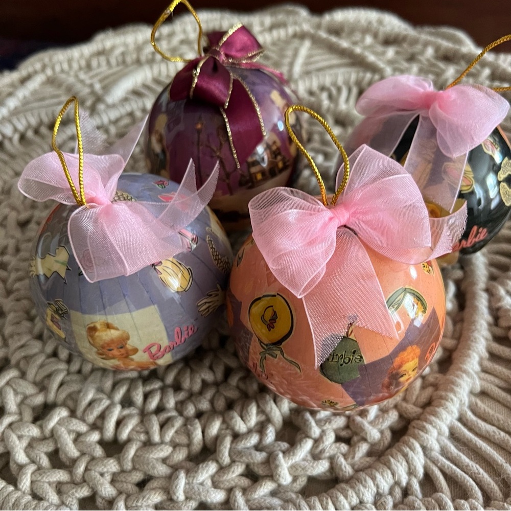 Y2K Barbie Vintage Matrix 1996 Christmas Ornaments set of 4 🎄